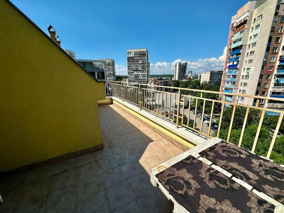 Student Town 1Bdr Apt Sofia Luaran gambar