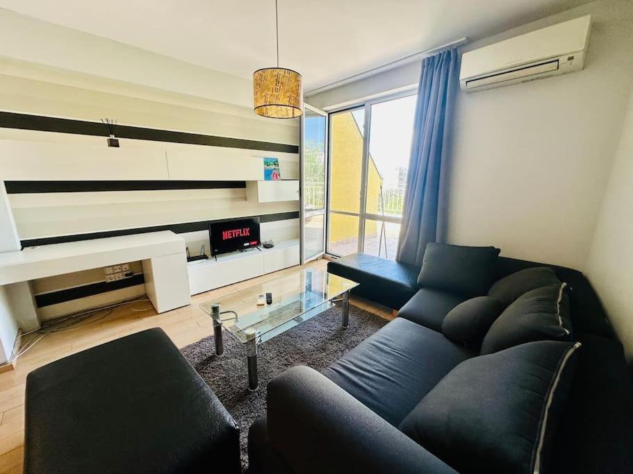 Student Town 1Bdr Apt Sofia Luaran gambar